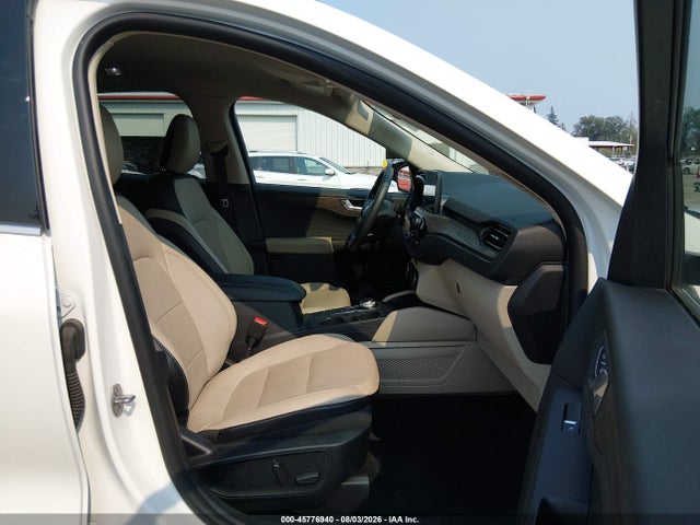 Продаж на аукціоні авто 2020 Ford Escape Titanium Hybrid, vin: 1FMCU0DZ8LUB79018, номер лоту: 45776940