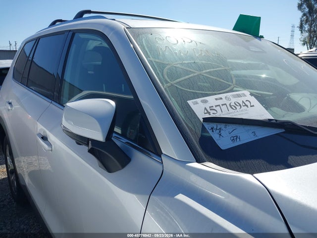 Toyota Grand Highlander Limited 2026 5TDAAAB56TS144881 Image 14