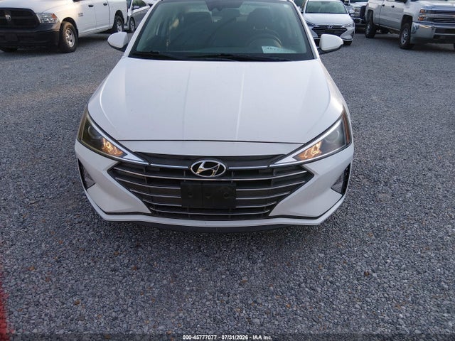 2020 Hyundai Elantra Se მანქანა იყიდება აუქციონზე, vin: 5NPD74LF5LH610763, აუქციონის ნომერი: 45777077