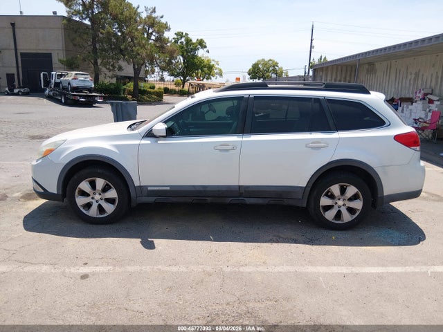 45777093 :رقم المزاد ، 4S4BRBGCXC3225857 vin ، 2012 Subaru Outback 2.5i Premium مزاد بيع