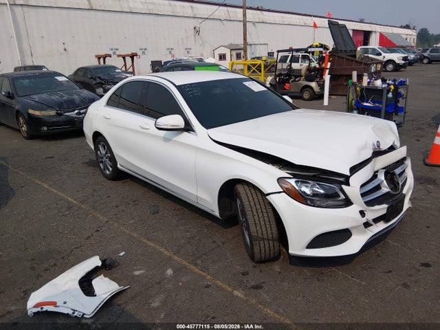 2015 Mercedes-benz C 300 4matic მანქანა იყიდება აუქციონზე, vin: 55SWF4KB5FU036788, აუქციონის ნომერი: 45777115