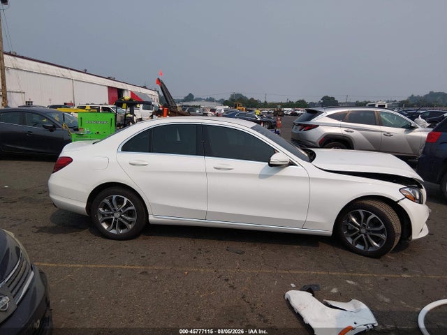 2015 Mercedes-benz C 300 4matic მანქანა იყიდება აუქციონზე, vin: 55SWF4KB5FU036788, აუქციონის ნომერი: 45777115