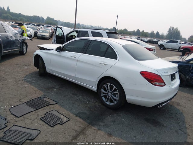 2015 Mercedes-benz C 300 4matic მანქანა იყიდება აუქციონზე, vin: 55SWF4KB5FU036788, აუქციონის ნომერი: 45777115