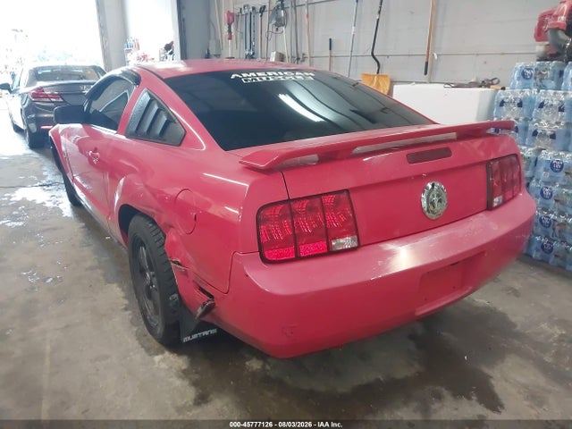 45777126 :رقم المزاد ، 1ZVFT80N165140417 vin ، 2006 Ford Mustang V6 مزاد بيع