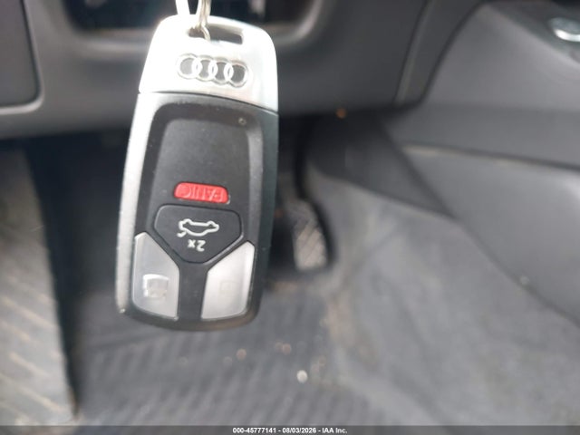 2019 Audi A4 45 Premium მანქანა იყიდება აუქციონზე, vin: WAUDNAF48KA030439, აუქციონის ნომერი: 45777141