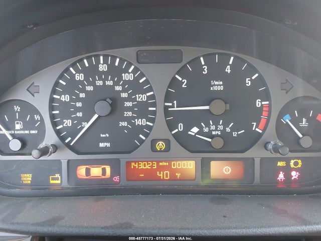 45777173 :رقم المزاد ، WBAAR3343YJM01801 vin ، 2000 Bmw 323it مزاد بيع