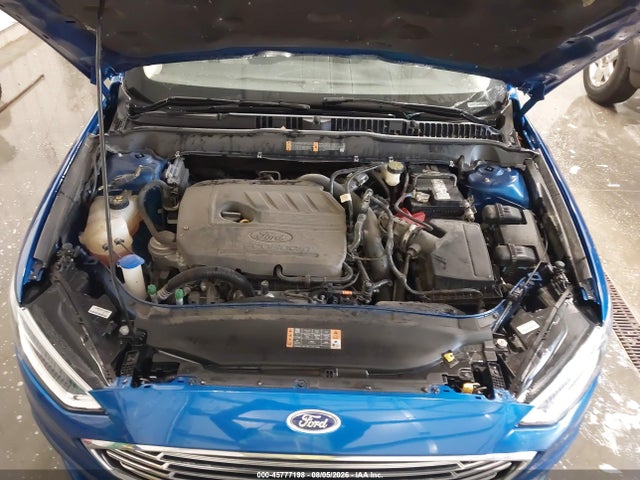 3FA6P0HD0HR156229 Ford FUSION SE