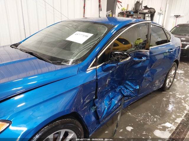 3FA6P0HD0HR156229 Ford FUSION SE