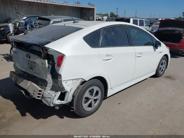 JTDKN3DU9F1961238 Toyota Prius Three
