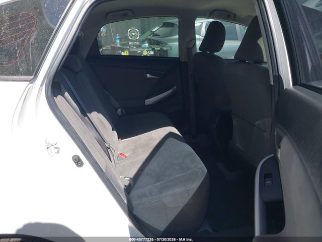 JTDKN3DU9F1961238 Toyota Prius Three