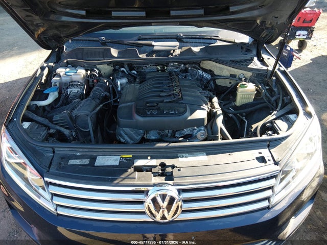 2015 Volkswagen Touareg V6 Lux მანქანა იყიდება აუქციონზე, vin: WVGEF9BPXFD006811, აუქციონის ნომერი: 45777295