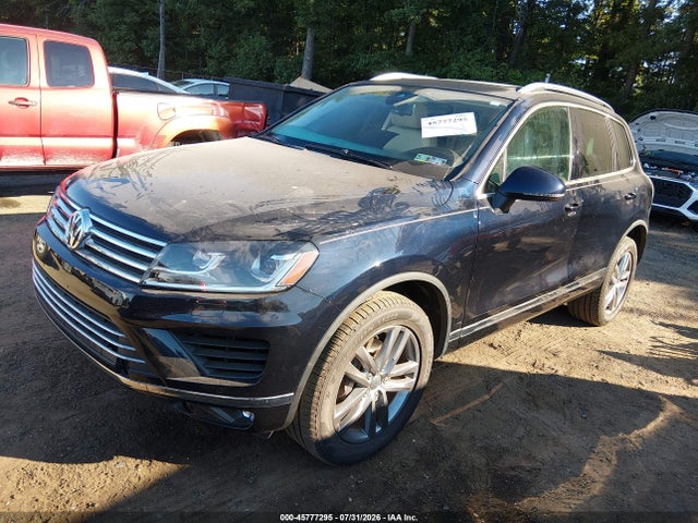 2015 Volkswagen Touareg V6 Lux მანქანა იყიდება აუქციონზე, vin: WVGEF9BPXFD006811, აუქციონის ნომერი: 45777295