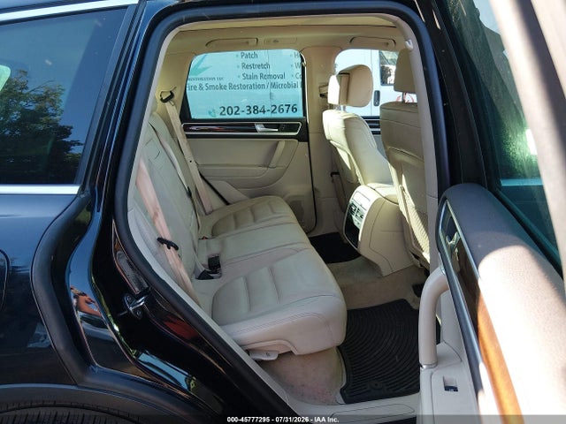 2015 Volkswagen Touareg V6 Lux მანქანა იყიდება აუქციონზე, vin: WVGEF9BPXFD006811, აუქციონის ნომერი: 45777295