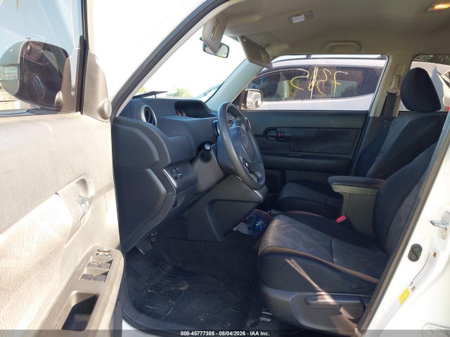 Scion XB 2015 JTLZE4FEXFJ066792 Image 5