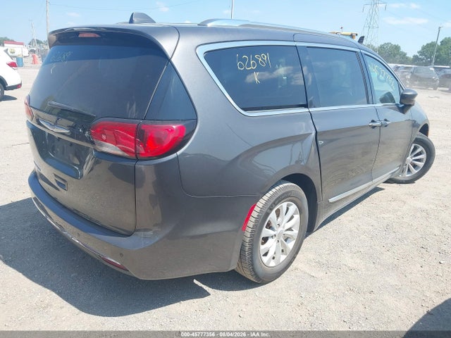 2019 Chrysler Pacifica Touring L მანქანა იყიდება აუქციონზე, vin: 2C4RC1BG2KR626897, აუქციონის ნომერი: 45777356