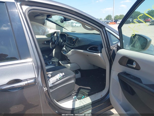 2019 Chrysler Pacifica Touring L მანქანა იყიდება აუქციონზე, vin: 2C4RC1BG2KR626897, აუქციონის ნომერი: 45777356