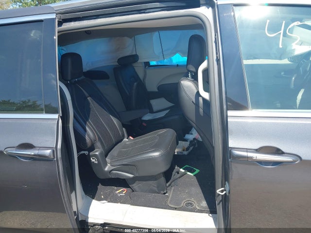 2019 Chrysler Pacifica Touring L მანქანა იყიდება აუქციონზე, vin: 2C4RC1BG2KR626897, აუქციონის ნომერი: 45777356