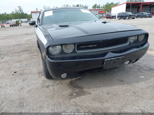 2013 Dodge Challenger Sxt მანქანა იყიდება აუქციონზე, vin: 2C3CDYAG1DH615884, აუქციონის ნომერი: 45777378