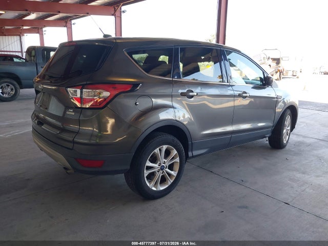 Ford ESCAPE SE 2017 1FMCU0GD4HUB81775 Image 4