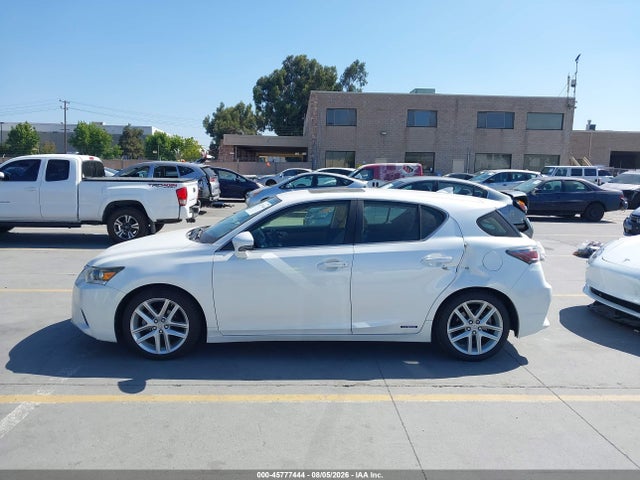 Lexus CT 200H 2014 JTHKD5BH1E2191970 Image 14