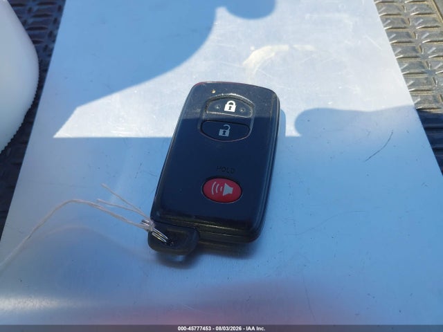 Продажа на аукционе авто 2010 Toyota Prius Iii, vin: JTDKN3DU8A0235112, номер лота: 45777453