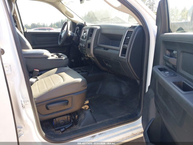 45777470 :رقم المزاد ، 3C6TR5CT2JG278506 vin ، 2018 Ram 2500 Tradesman  4x4 6'4 Box مزاد بيع