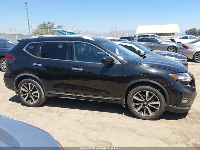 JN8AT2MT7JW467737 Nissan Rogue Sl
