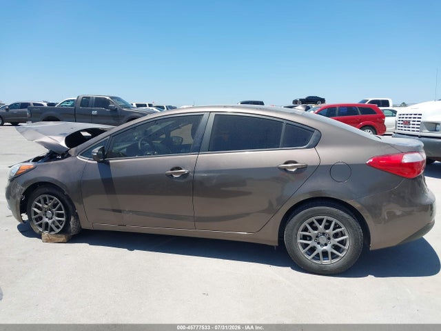 2015 Kia Forte Lx მანქანა იყიდება აუქციონზე, vin: KNAFX4A69F5333015, აუქციონის ნომერი: 45777533