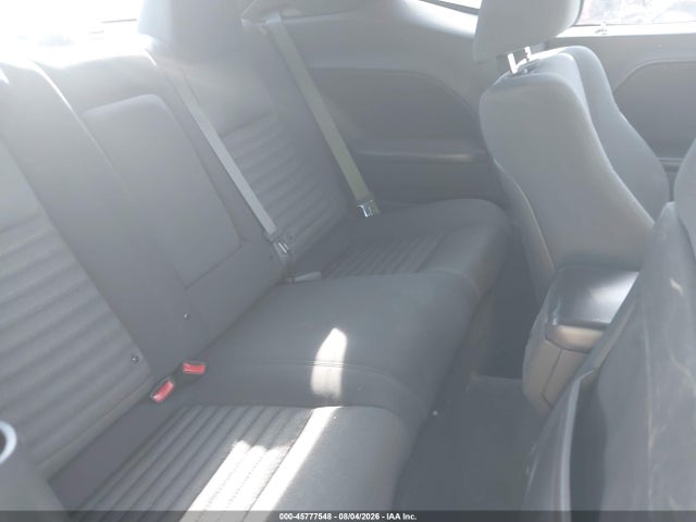 45777548 :رقم المزاد ، 2C3CDYAG8CH262204 vin ، 2012 Dodge Challenger Sxt مزاد بيع