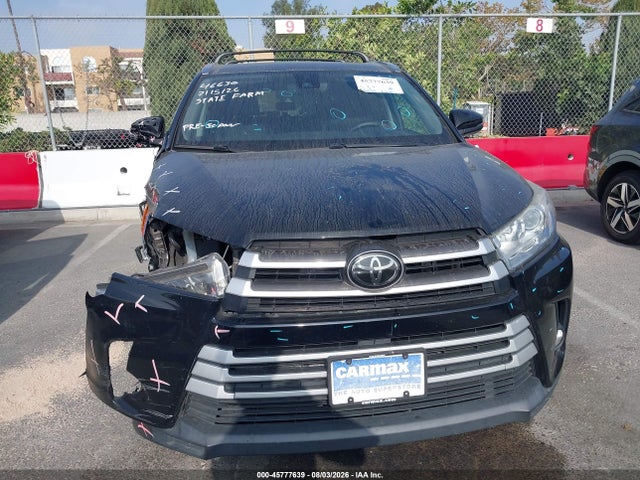 2018 Toyota Highlander Xle მანქანა იყიდება აუქციონზე, vin: 5TDJZRFH1JS845370, აუქციონის ნომერი: 45777639