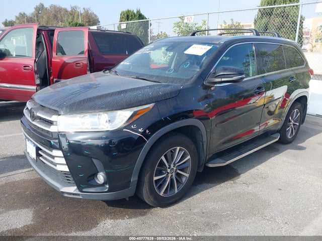 2018 Toyota Highlander Xle მანქანა იყიდება აუქციონზე, vin: 5TDJZRFH1JS845370, აუქციონის ნომერი: 45777639