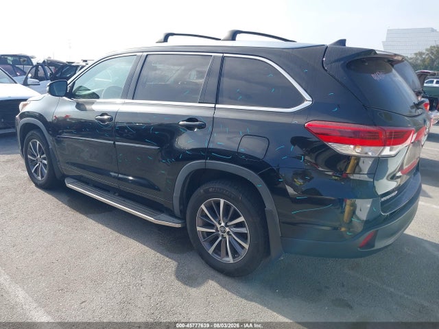 2018 Toyota Highlander Xle მანქანა იყიდება აუქციონზე, vin: 5TDJZRFH1JS845370, აუქციონის ნომერი: 45777639