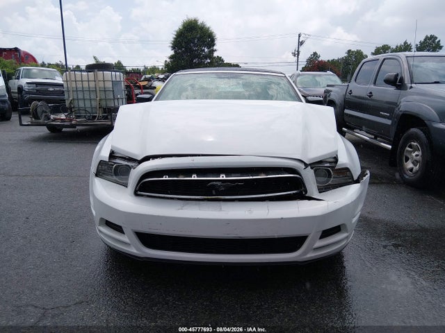 2014 Ford Mustang V6 მანქანა იყიდება აუქციონზე, vin: 1ZVBP8EM5E5293173, აუქციონის ნომერი: 45777693