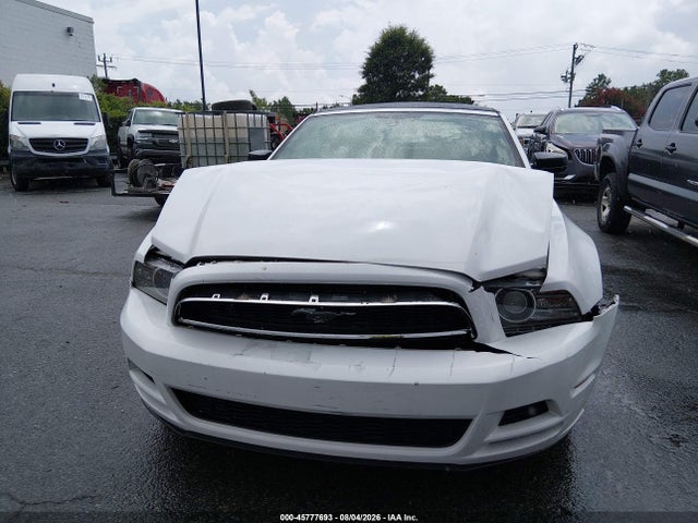 2014 Ford Mustang V6 მანქანა იყიდება აუქციონზე, vin: 1ZVBP8EM5E5293173, აუქციონის ნომერი: 45777693
