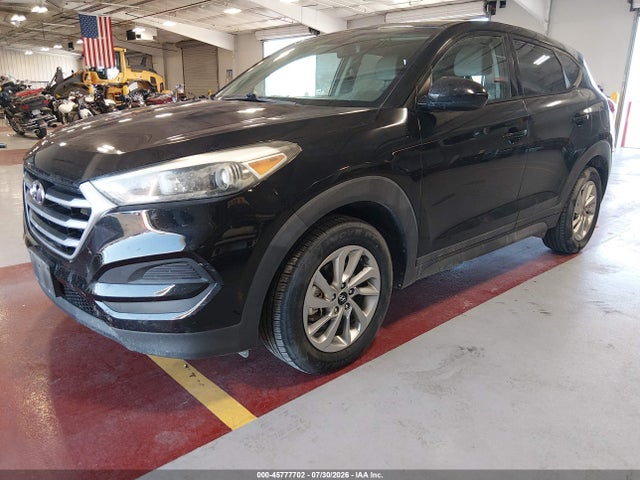 Hyundai TUCSON SE 2018 KM8J2CA49JU656141 Image 2