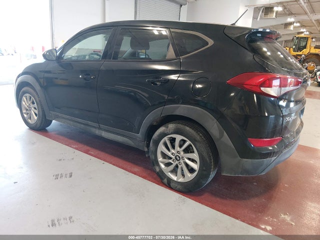 Hyundai TUCSON SE 2018 KM8J2CA49JU656141 Image 3