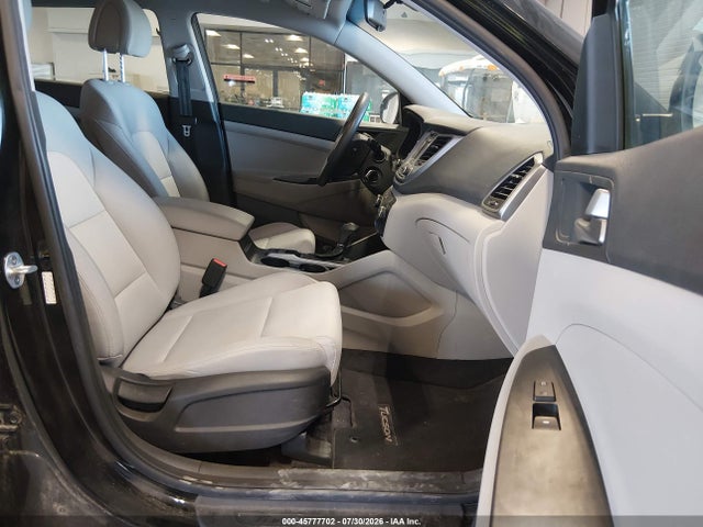 Hyundai TUCSON SE 2018 KM8J2CA49JU656141 Image 5