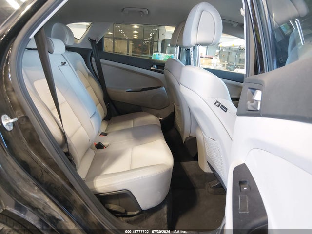 Hyundai TUCSON SE 2018 KM8J2CA49JU656141 Image 8