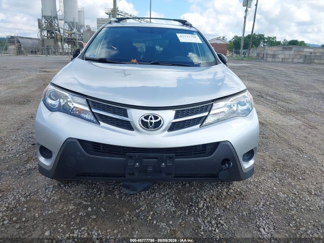 Toyota RAV4 LE 2015 JTMZFREV9FJ059534 Image 6