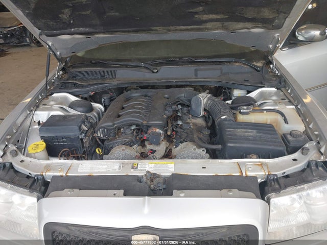 45777802 :رقم المزاد ، 2C3CA5CV8AH233382 vin ، 2010 Chrysler 300 Touring مزاد بيع