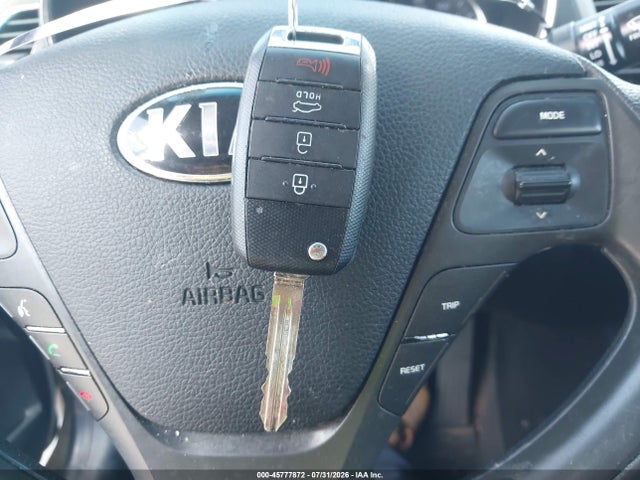 Продажа на аукционе авто 2017 Kia Forte Lx, vin: 3KPFK4A73HE085474, номер лота: 45777872