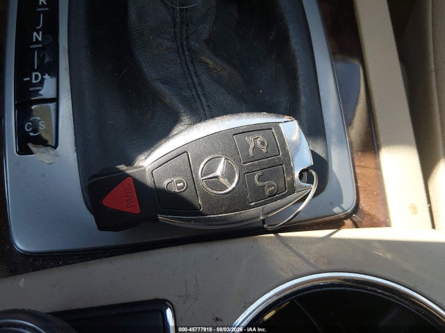 2010 Mercedes-benz Glk 350 მანქანა იყიდება აუქციონზე, vin: WDCGG5GB0AF415228, აუქციონის ნომერი: 45777918