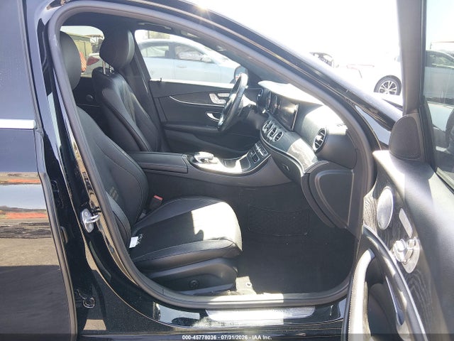 WDDZF4JB2JA304736 Mercedes-Benz E 300