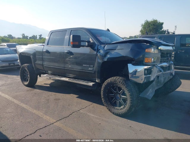 2018 1GC1KVEY0JF139425 main image