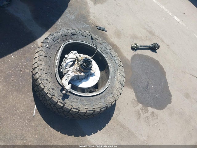 2026 Chevrolet Silverado 1500 4wd  Short Bed Lt Trail Boss მანქანა იყიდება აუქციონზე, vin: 3GCUKFED6TG419982, აუქციონის ნომერი: 45778093