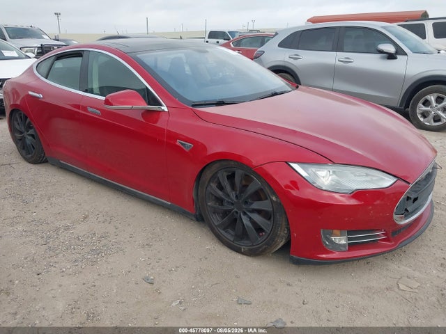 45778097 :رقم المزاد ، 5YJSA1DP6DFP15441 vin ، 2013 Tesla Model S Performance مزاد بيع