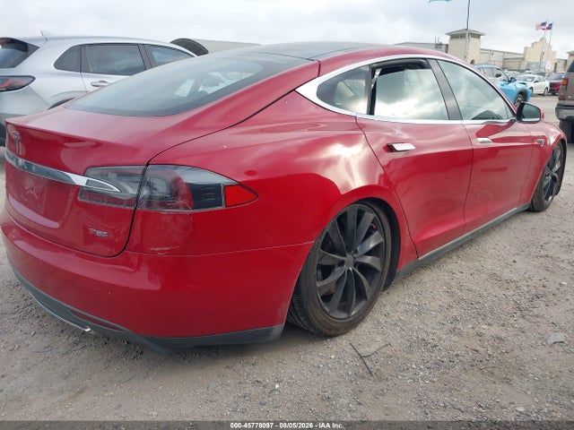 45778097 :رقم المزاد ، 5YJSA1DP6DFP15441 vin ، 2013 Tesla Model S Performance مزاد بيع