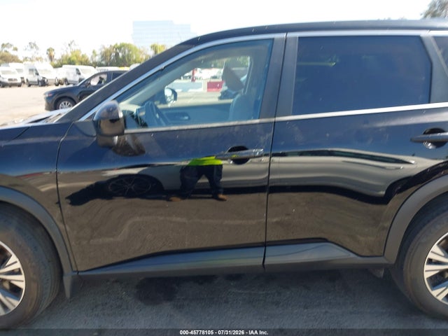 JN8BT3BAXPW422599 Nissan Rogue Sv Fwd
