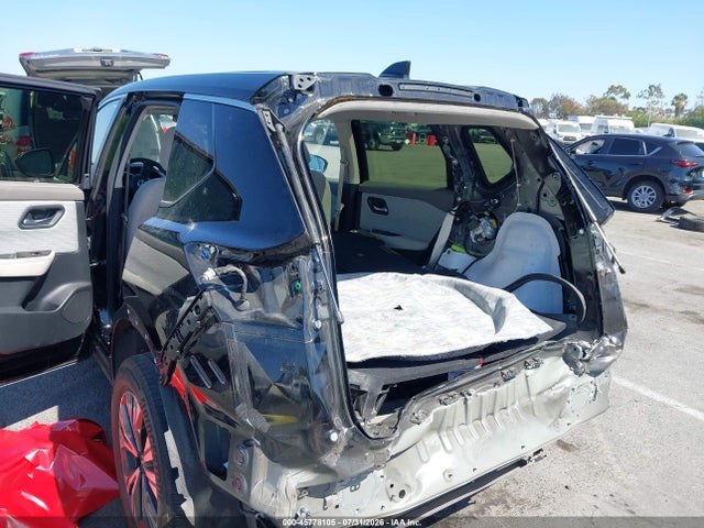 JN8BT3BAXPW422599 Nissan Rogue Sv Fwd