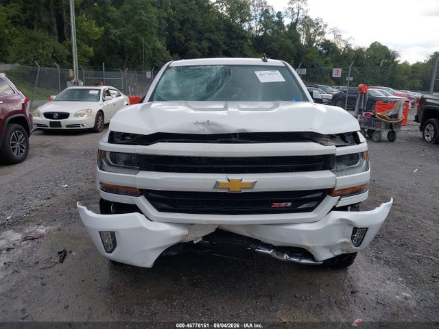 45778151 :رقم المزاد ، 3GCUKREC3JG235900 vin ، 2018 Chevrolet Silverado 1500 2lt مزاد بيع